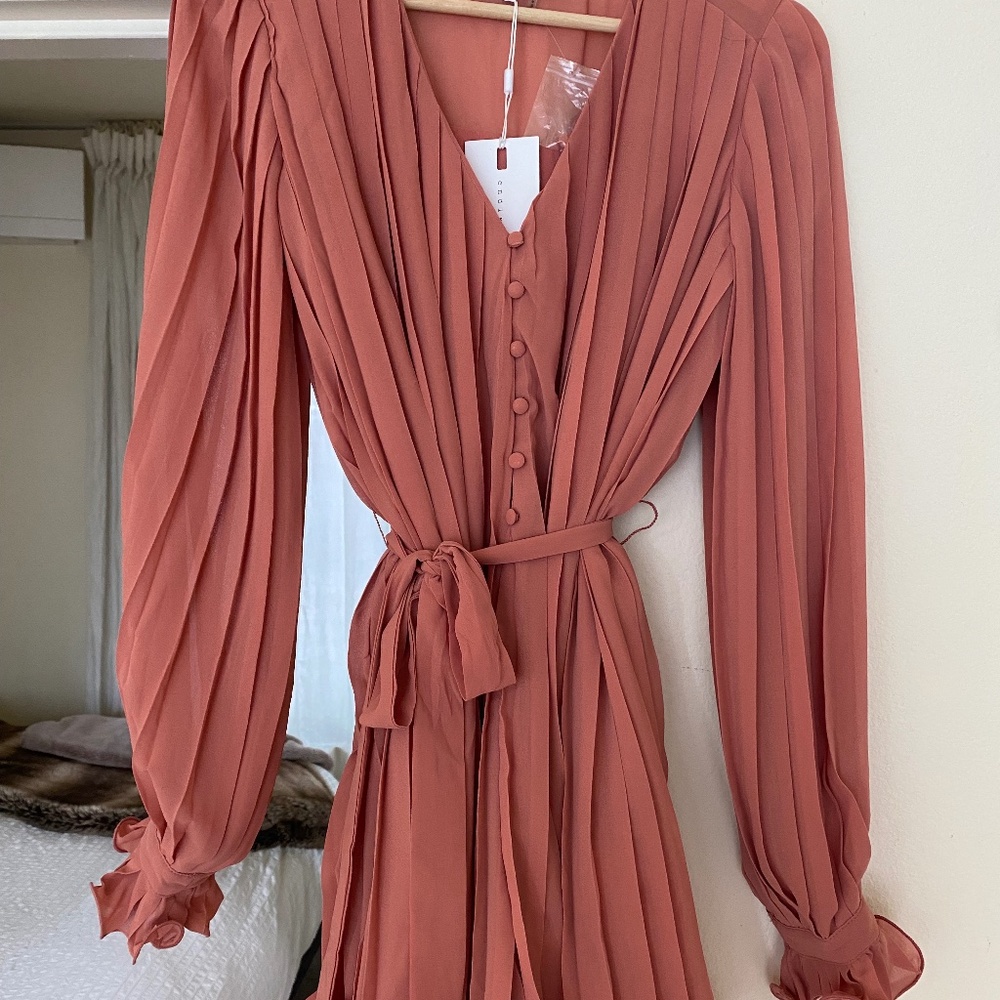 NWT Endless Rose dusty pink pleated romper